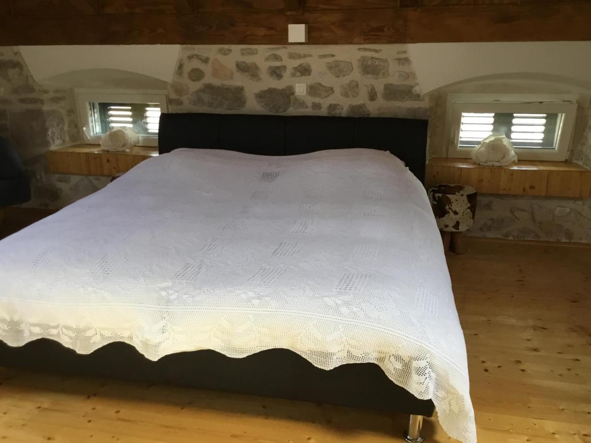 Stein Haus Villa Pirovac Dış mekan fotoğraf