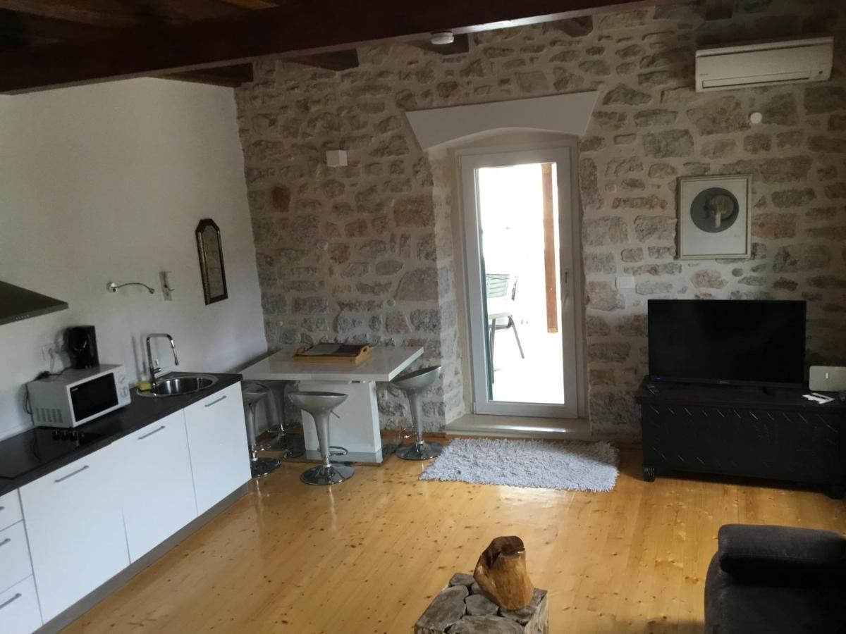Stein Haus Villa Pirovac Dış mekan fotoğraf