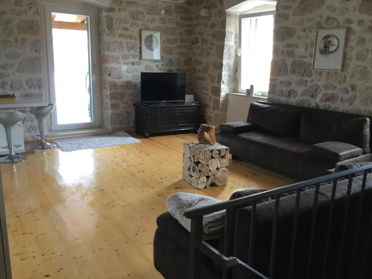 Stein Haus Villa Pirovac Dış mekan fotoğraf